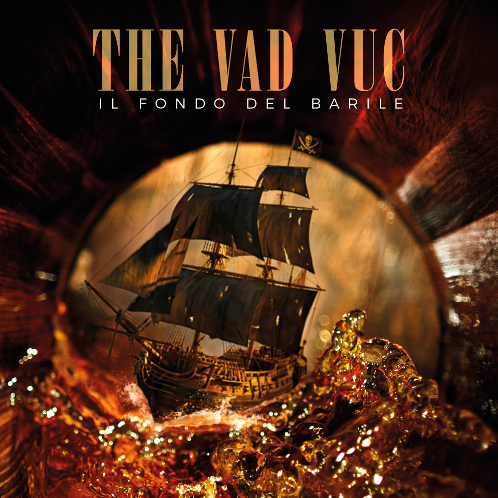 La track list de «Il fondo del barile»<br>1.&nbsp;Sabotage<br>2.&nbsp;Nemvìa<br>3.&nbsp;Lacrime Nere<br>4.&nbsp;White City<br>5.&nbsp;Ferii<br>6.&nbsp;Nabumba<br>7.&nbsp;Obrigado<br>8.&nbsp;Bambina<br>9.&nbsp;Sulla Luna&nbsp;feat. Rossana Taddei<br>10.&nbsp;Arthur McBride&nbsp;feat. Dave Norton&nbsp;&nbsp;