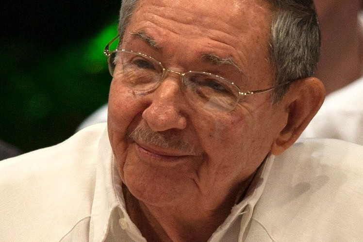 Raul Castro riappare in pubblico dopo l'incriminazione negli Usa