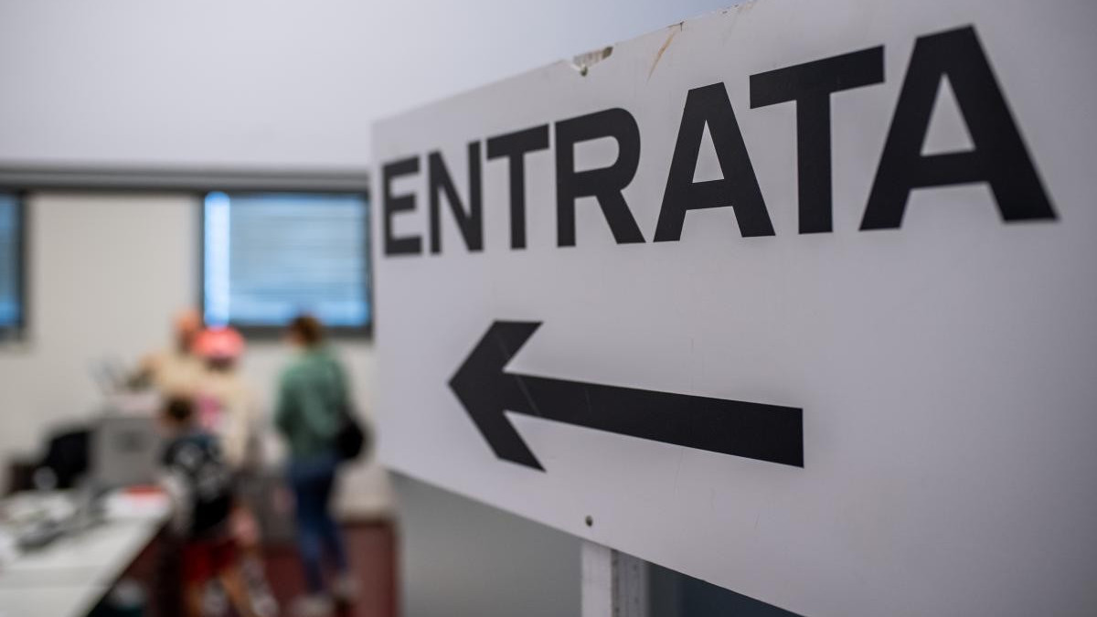 Il 14 giugno si vota in 16 cantoni: dal salario minimo all'imposizione alla fonte