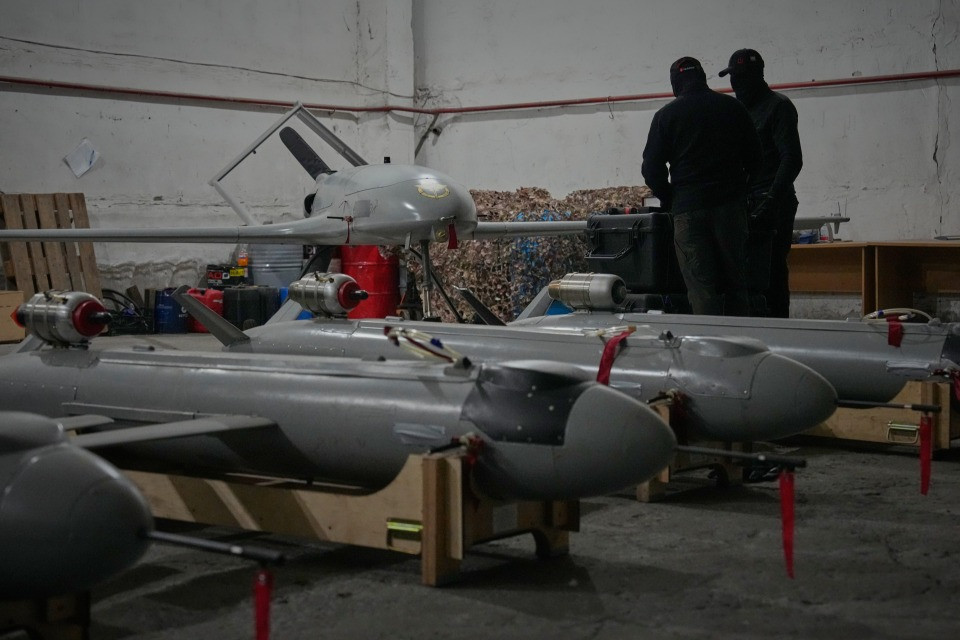 Drone ucraino colpisce un treno passeggeri in Russia