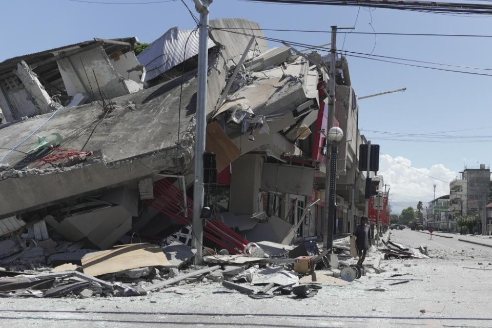 «Almeno 31 le persone morte nel terremoto nelle Filippine»