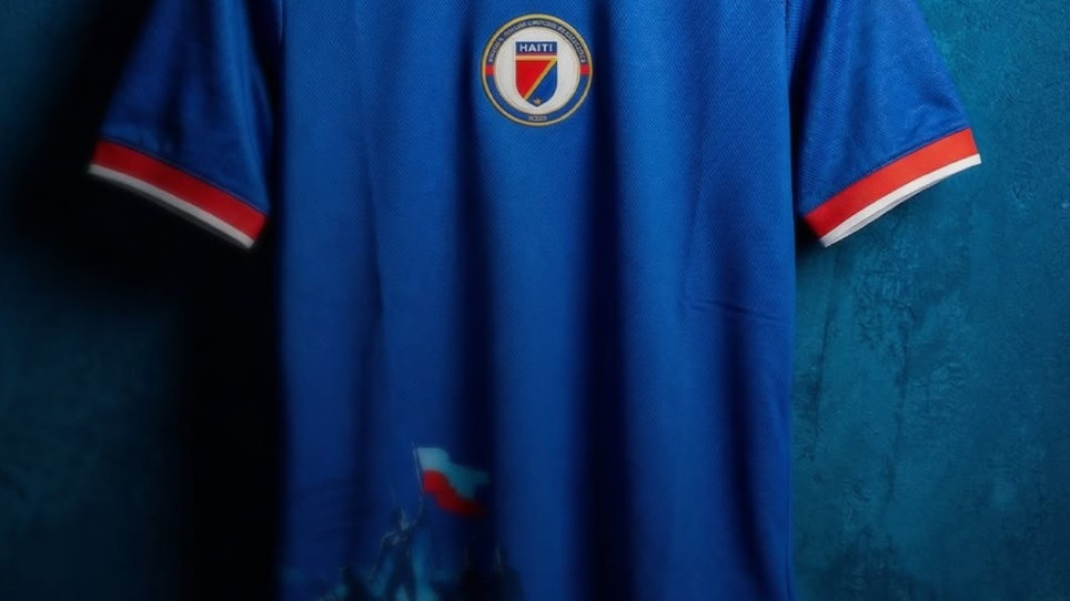 La Fifa impone ad Haiti di cambiare maglia: «Contiene un messaggio politico»