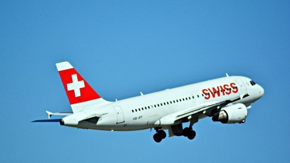 Malore per un bimbo dopo un volo Swiss: rinviato il rientro a Zurigo
