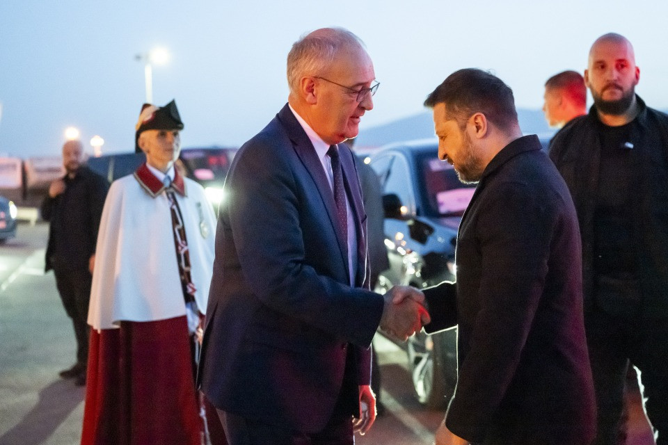 Il Cremlino: «Zelensky vuole incontrare Putin? Venga a Mosca»