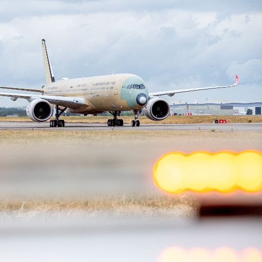 Venti ore senza scalo: ecco l'Airbus A350-1000ULR di Qantas