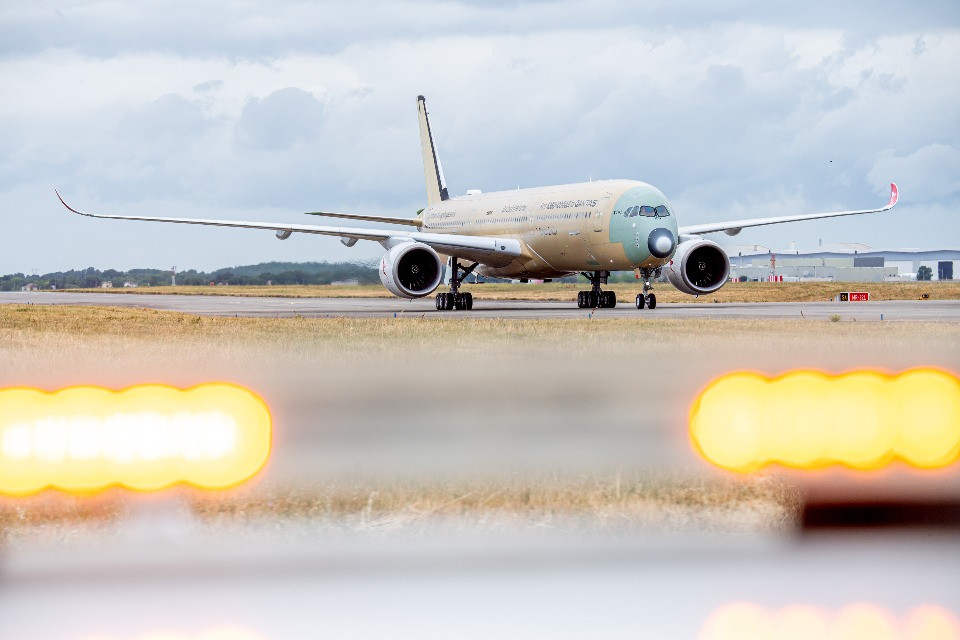 Venti ore senza scalo: ecco l'Airbus A350-1000ULR di Qantas