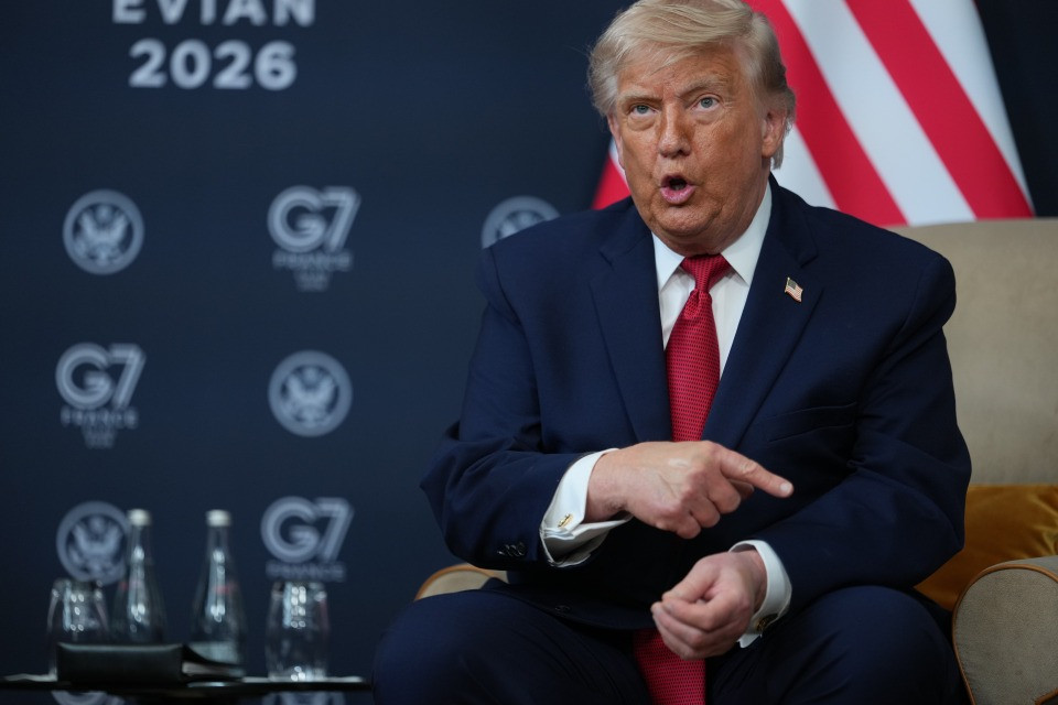 La minaccia di Trump: «Se l'Iran non si comporta bene, torniamo a sganciare bombe»
