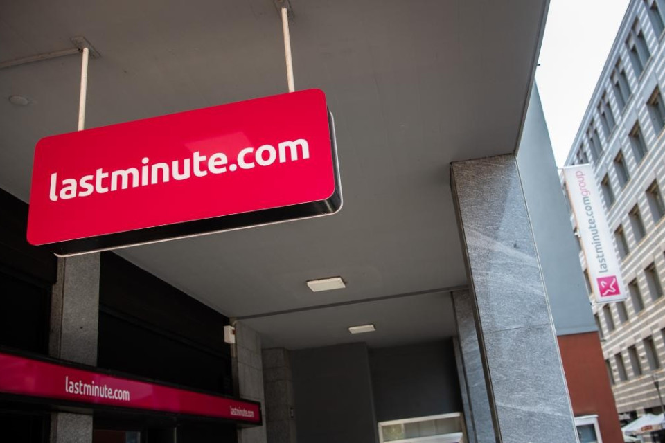 Lastminute.com punta sull'IA: quale futuro per i dipendenti?