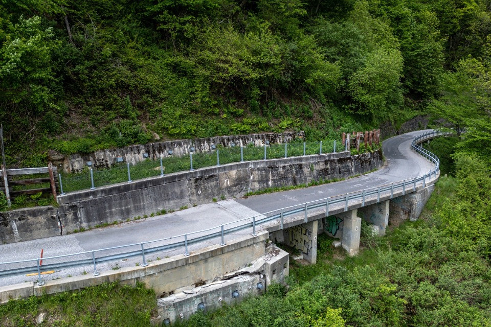 Il Cantone imbriglia il Lavinone: la strada verrà ripristinata