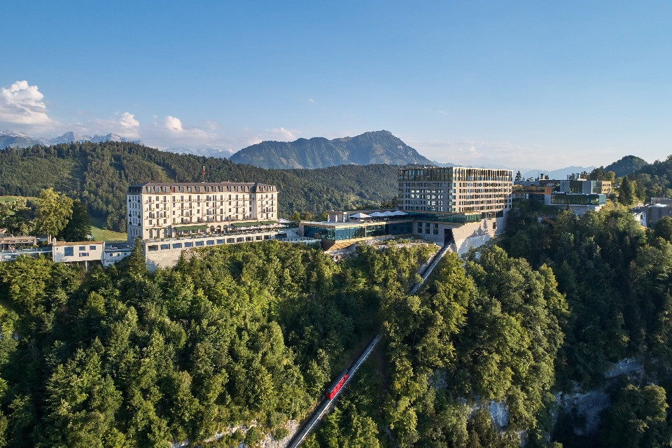Bürgenstock, hotel chiuso almeno fino a domenica sera