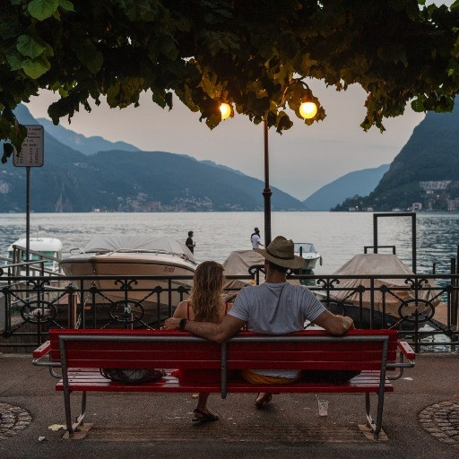 Gli albergatori già sorridono: «Il Ticino ha una strategia diversa rispetto a Como»