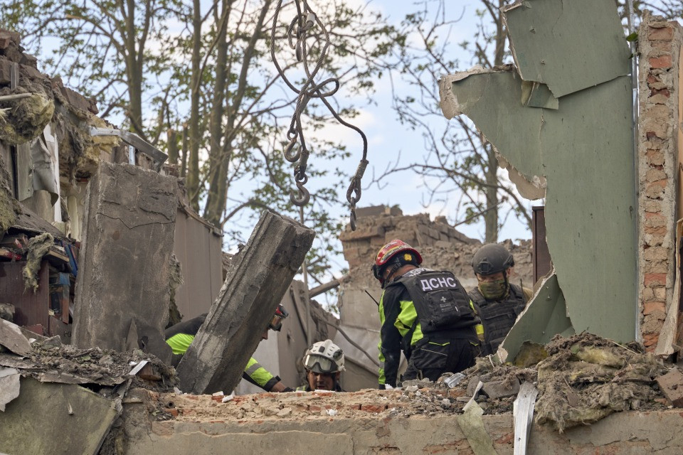 Tre morti e diversi feriti nei raid russi nell'est dell'Ucraina