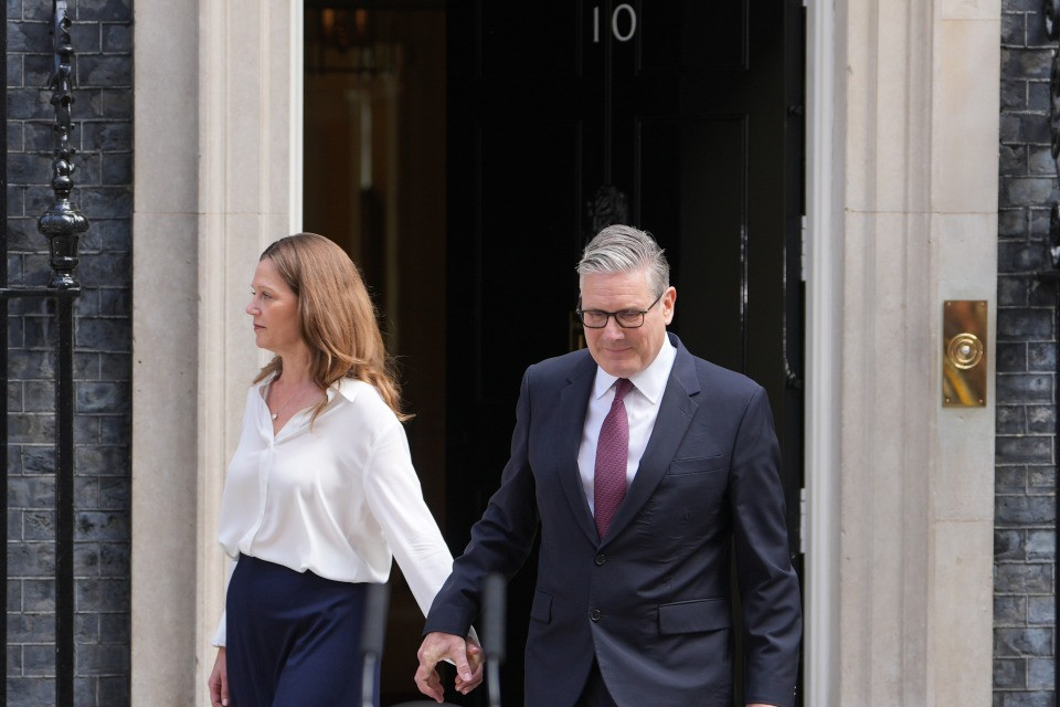 Keir Starmer si dimette: «Lascio il lavoro più importante del Paese»