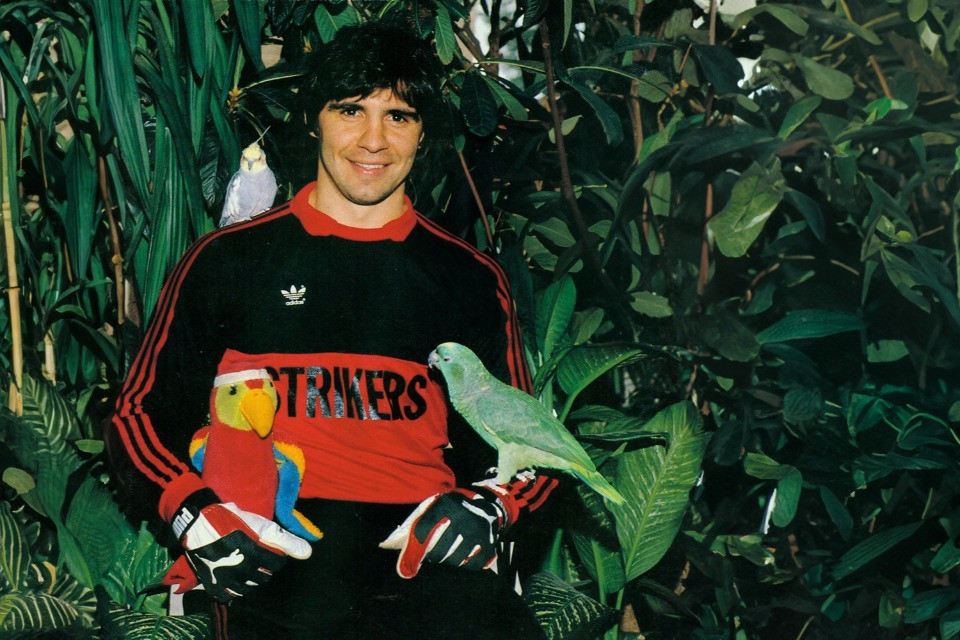 «The bird man» Tino Lettieri, il portiere più matto del Canada
