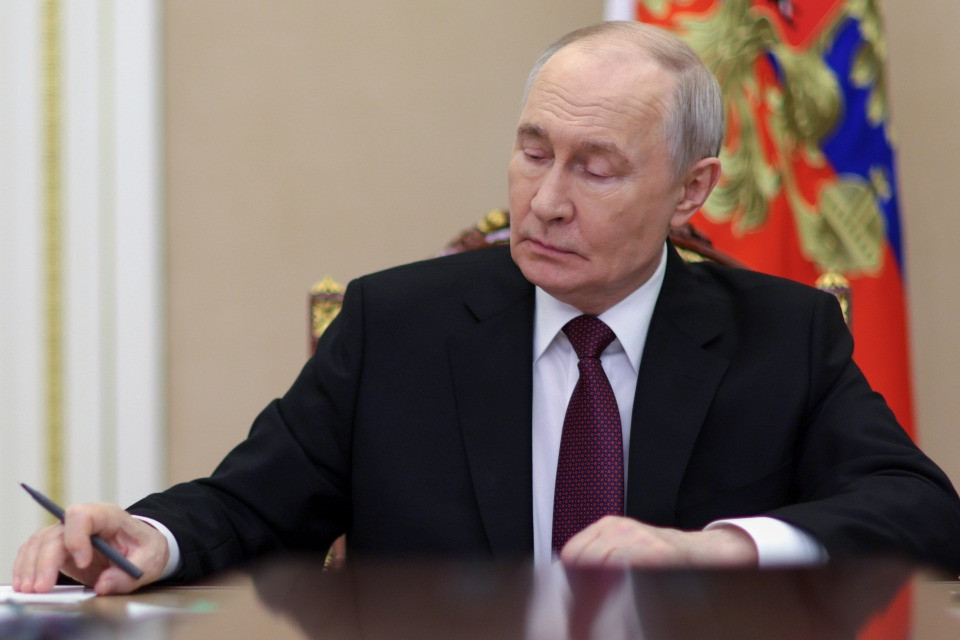 Putin: «Pronti a negoziare, a patto che Kiev ceda i territori rivendicati da Mosca»
