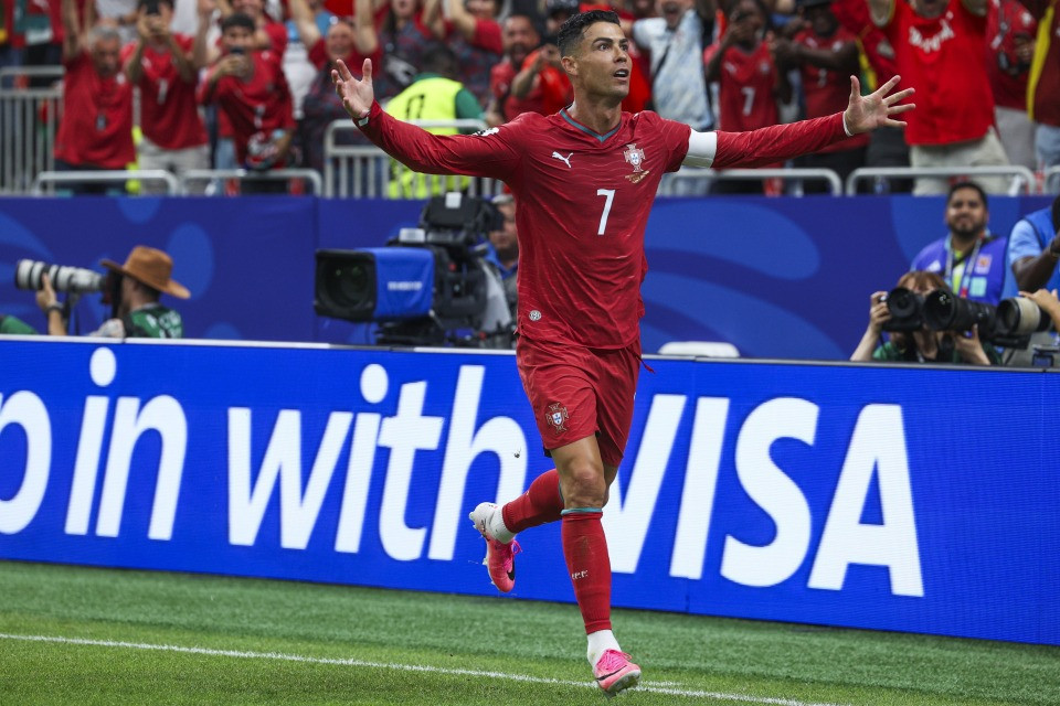 Mancava solo lui: Cristiano Ronaldo riscrive la storia
