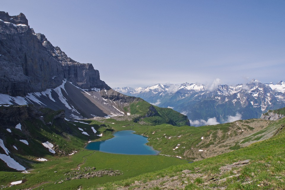 Troppi turisti anche in montagna: per dormire al Seewlisee bisognerà pagare 20 franchi