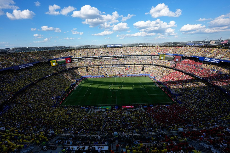 MetLife Stadium nella bufera: «Con il caldo l’erba si secca»