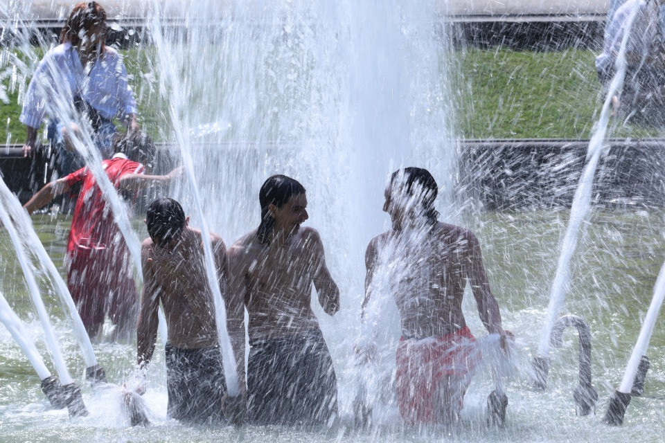Nuovi record in Svizzera, Inghilterra e Francia: al suolo temperature vicino ai 50 gradi