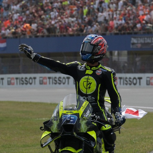 Ad Assen è tripletta Aprilia: Ogura vince davanti a Fernandez e Martin