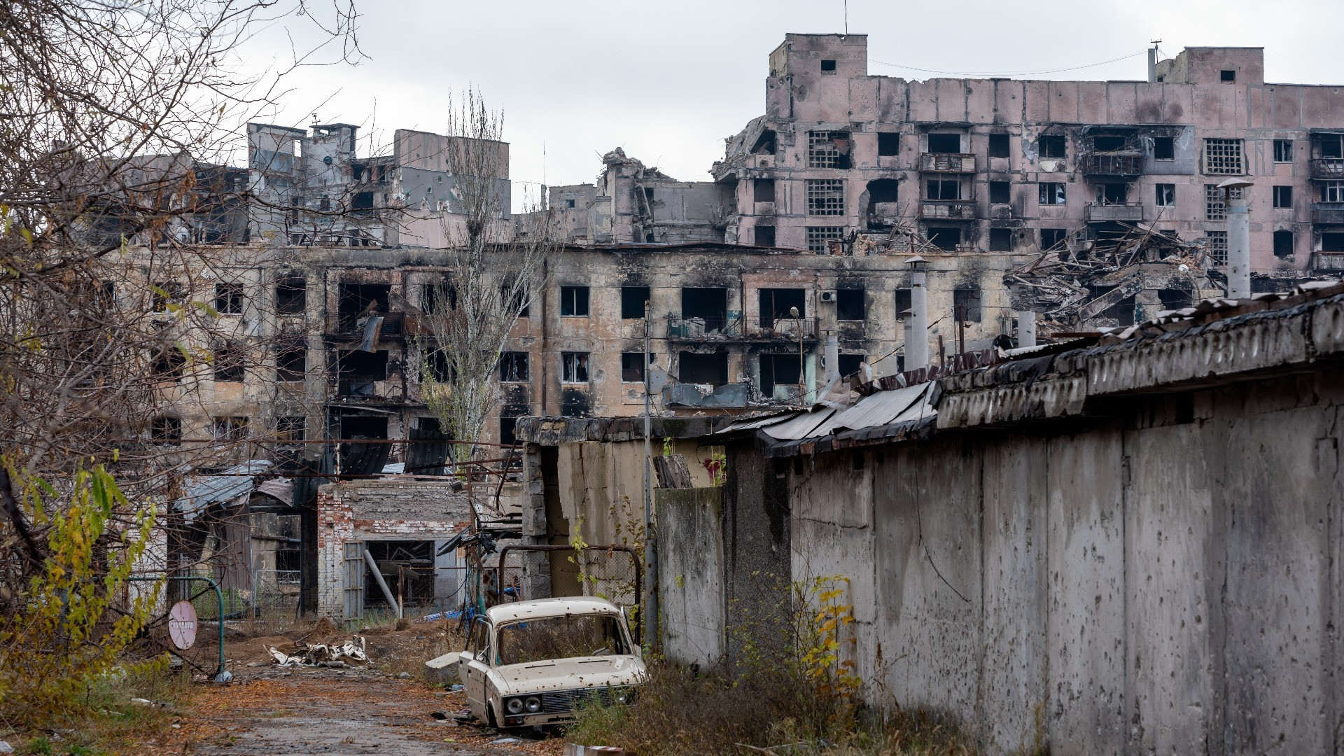 «Forti esplosioni a Kiev, incendio nel centro della città»