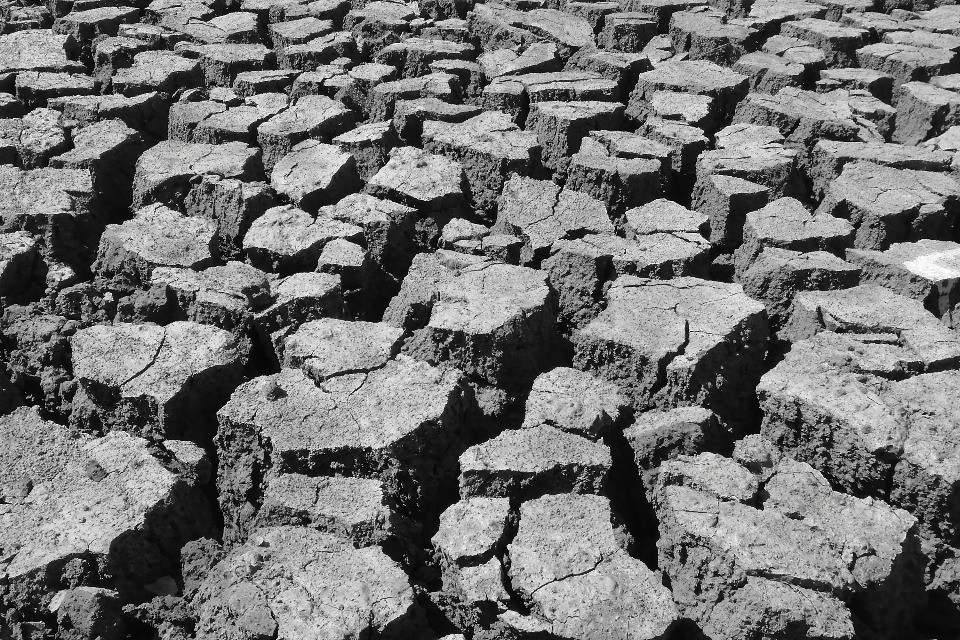 Territorio a rischio siccità: si pompa acqua dal lago