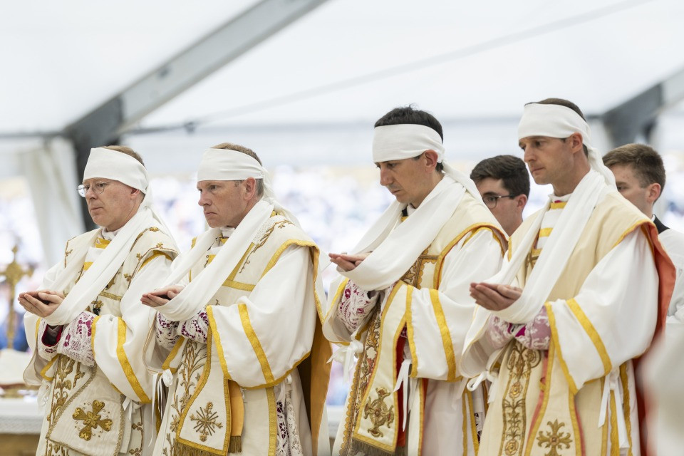 Il dialogo impossibile tra la Chiesa conciliare e i tradizionalisti lefebvriani