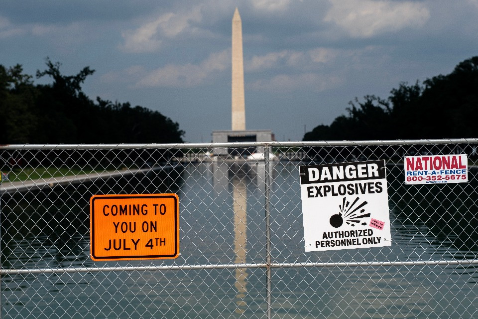 Fuochi d'artificio del 4 luglio a Washington, scatta l'allarme per il forte inquinamento