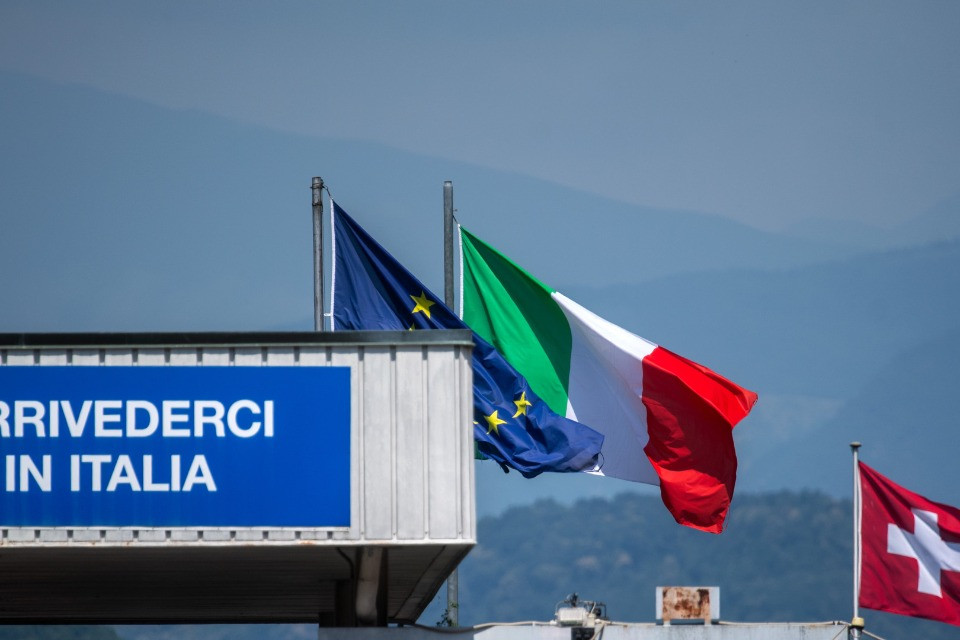 La sospensione dei ristorni alla prova della convenzione Italia-Svizzera: il caso della «tassa sulla salute»