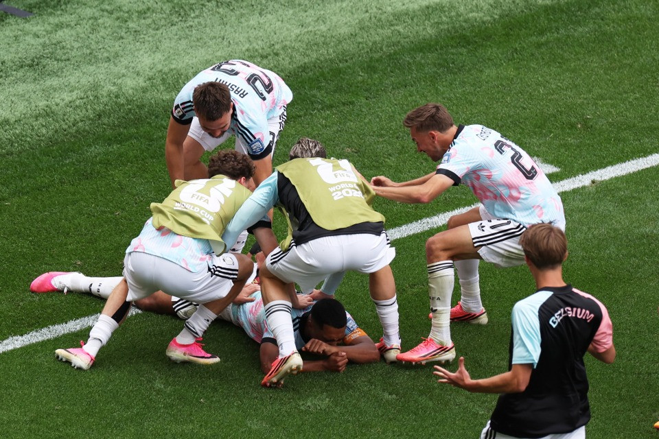 Senegal battuto 3-2 dopo i supplementari, Belgio agli ottavi