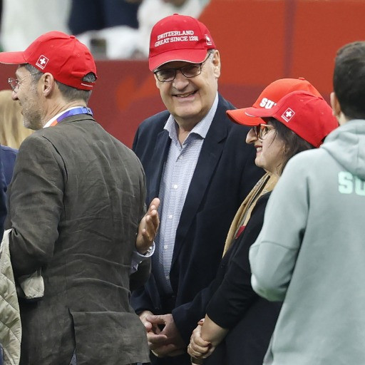 A Vancouver c'era anche Guy Parmelin, che ha sfoggiato un cappellino iconico