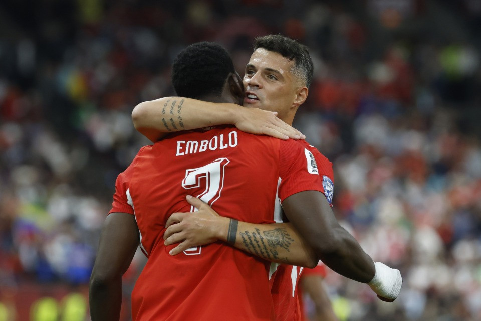 Capitan Xhaka: «È un privilegio indossare questa maglia, la Svizzera ha dato moltissimo alla mia famiglia»