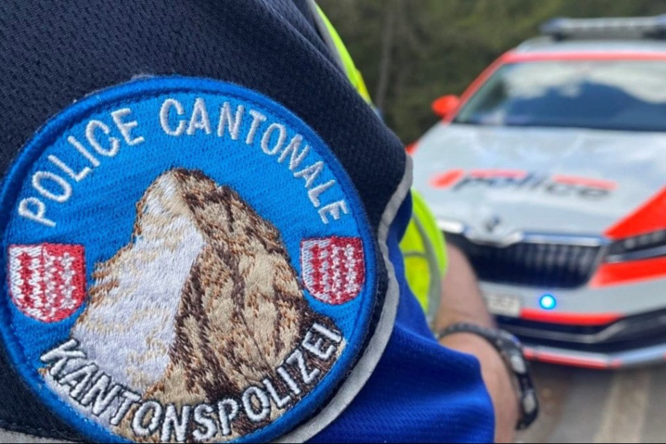 Furto con scasso in armeria a Sion, ecco com'è andata