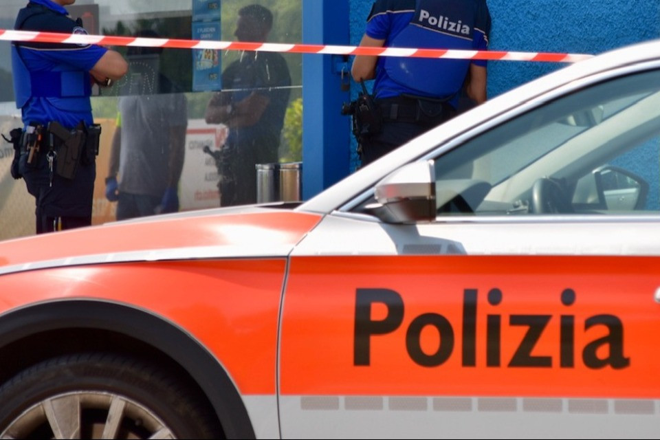 Un'altra rapina a mano armata in un benzinaio, questa volta a Bironico