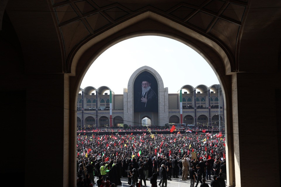 Al via in Iran sei giorni di cerimonie funebri pubbliche per Ali Khamenei