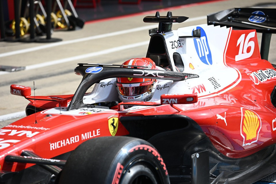 Charles Leclerc torna a vincere: è il nuovo re di Silverstone