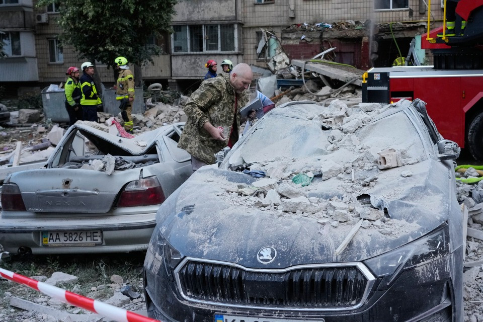 Un'altra notte di missili russi su Kiev