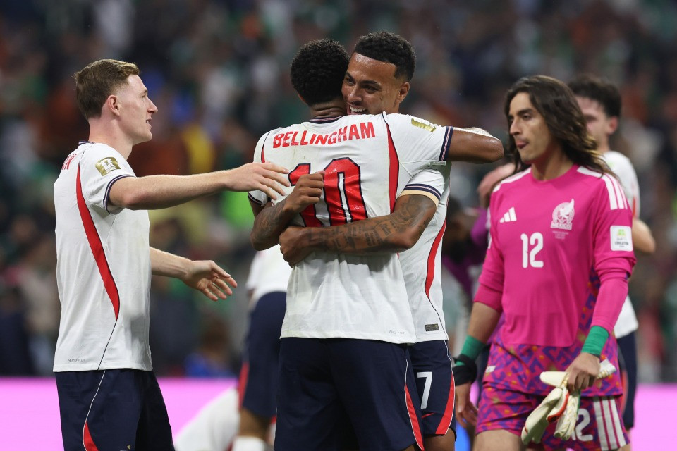 L'Inghilterra vince contro il Messico 3-2 e va ai quarti di finale