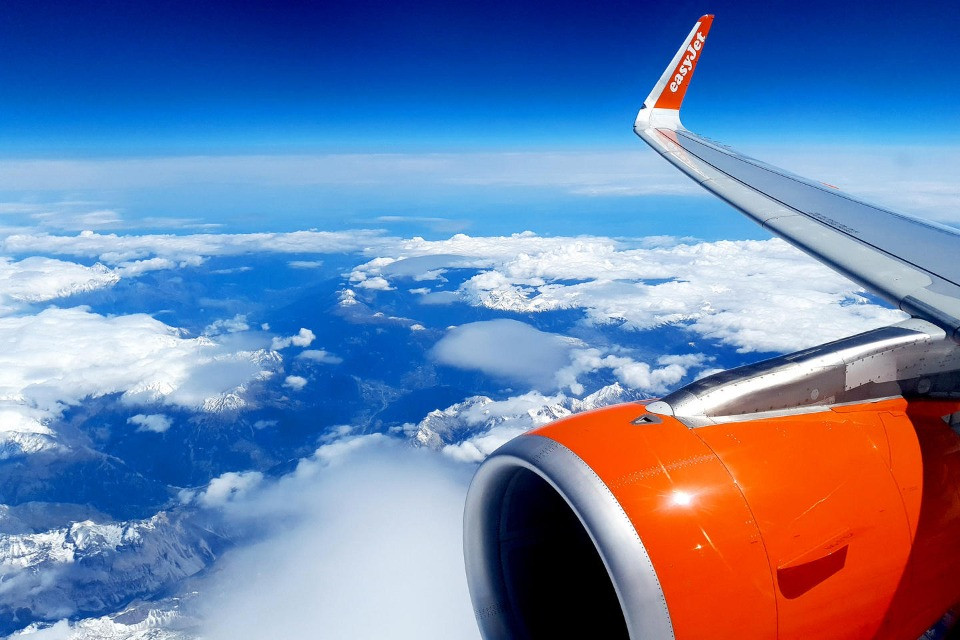 Gordon Gekko aveva torto, lo dimostra easyJet