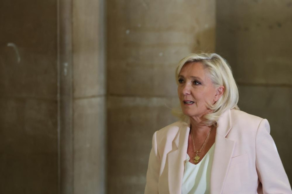 Marine Le Pen dichiarata colpevole, ma l'ineleggibilità «è già stata scontata»