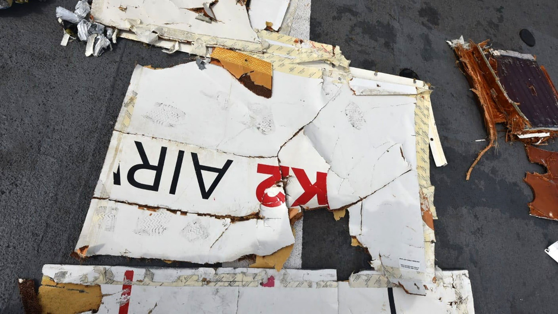 Il Boeing 737 della K2 Airways è stato ritrovato in mare