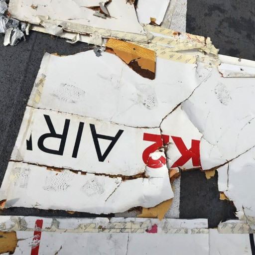 Il Boeing 737 della K2 Airways è stato ritrovato in mare