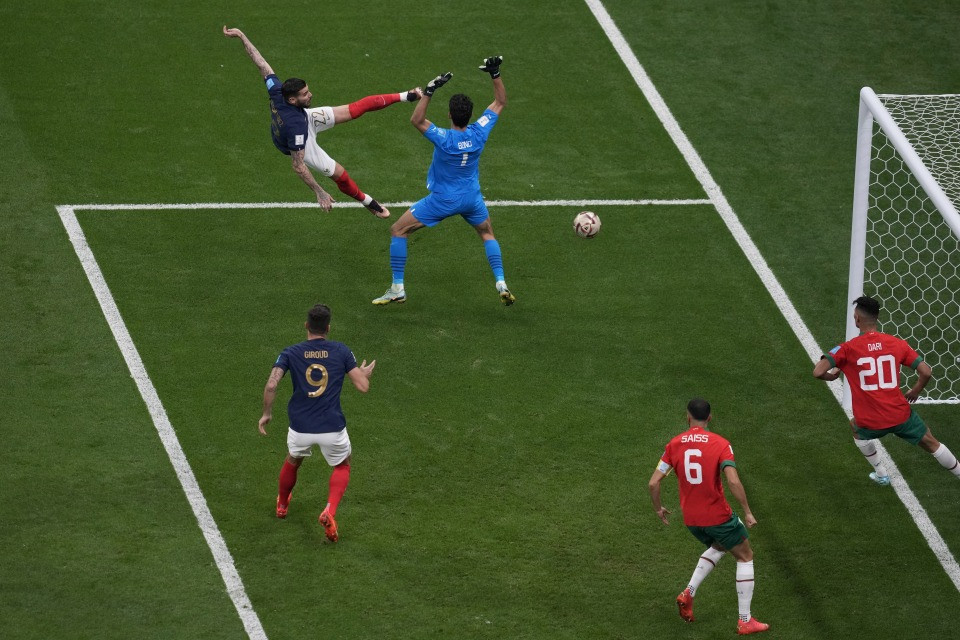 I quarti di finale iniziano tra le polemiche arbitrali