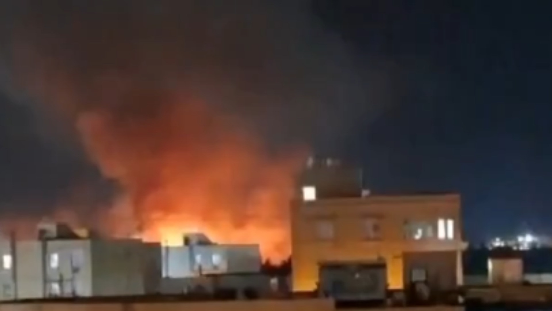 Gli Usa attaccano l'Iran, Teheran: «Risponderemo con fermezza»