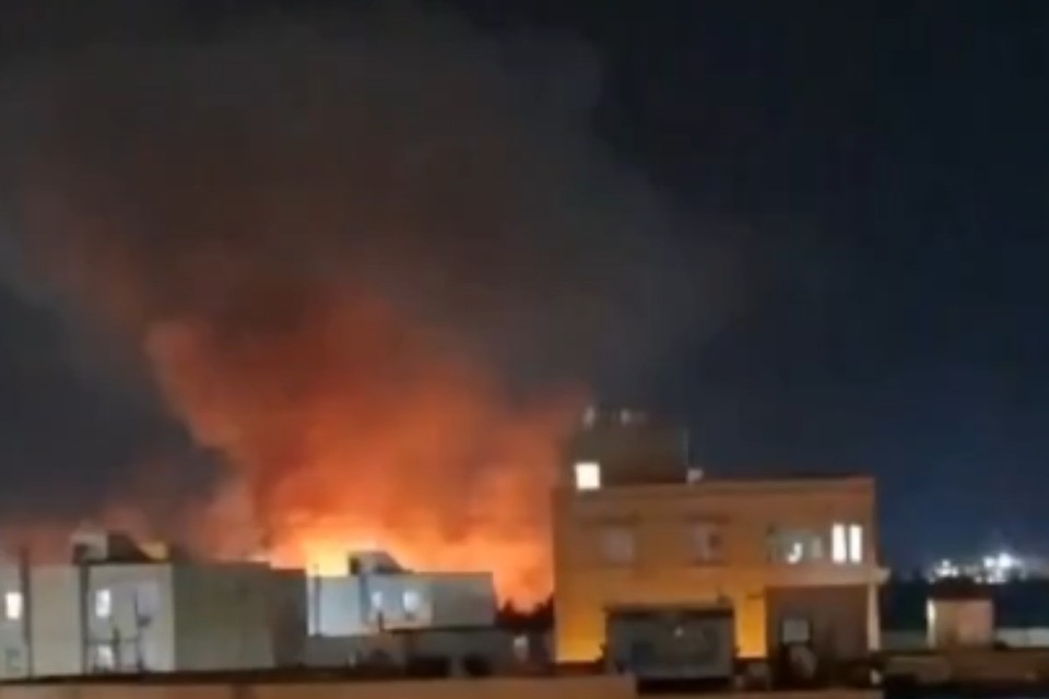Gli Usa attaccano l'Iran, Teheran: «Risponderemo con fermezza»