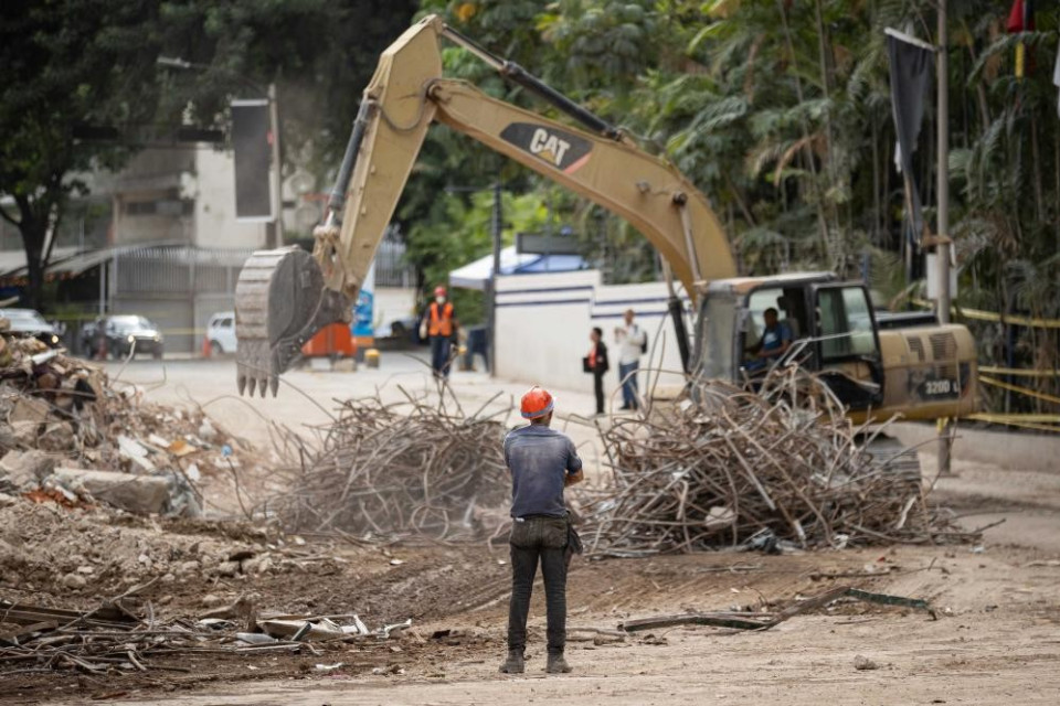 Sale a 3.889 il bilancio delle vittime del terremoto in Venezuela