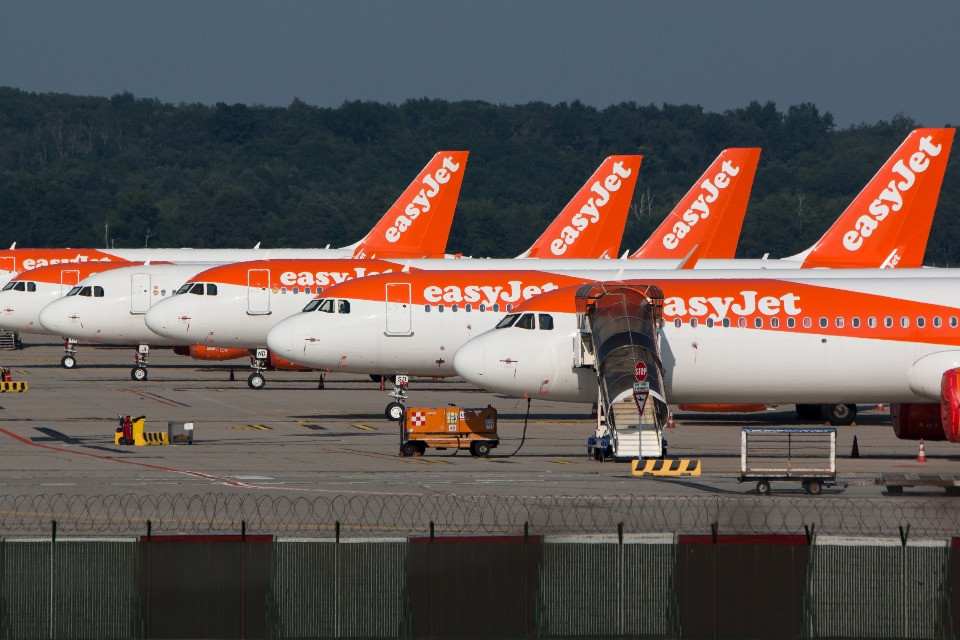 È guerra per easyJet, Apollo sfida Castlelake: sul piatto 5,7 miliardi e la Borsa esulta