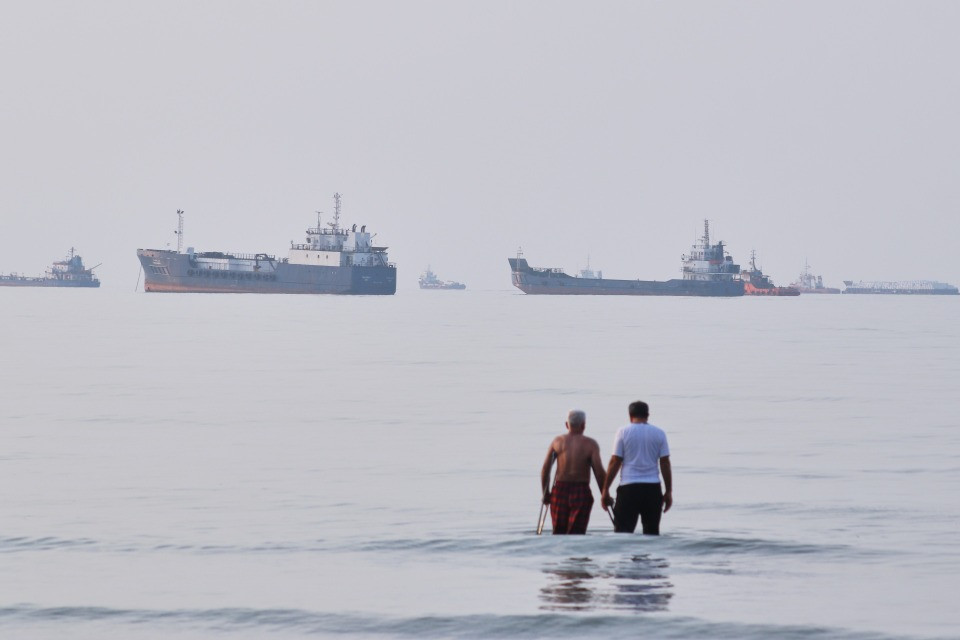 Hormuz solo una cosa è certa: il prezzo del petrolio torna a salire