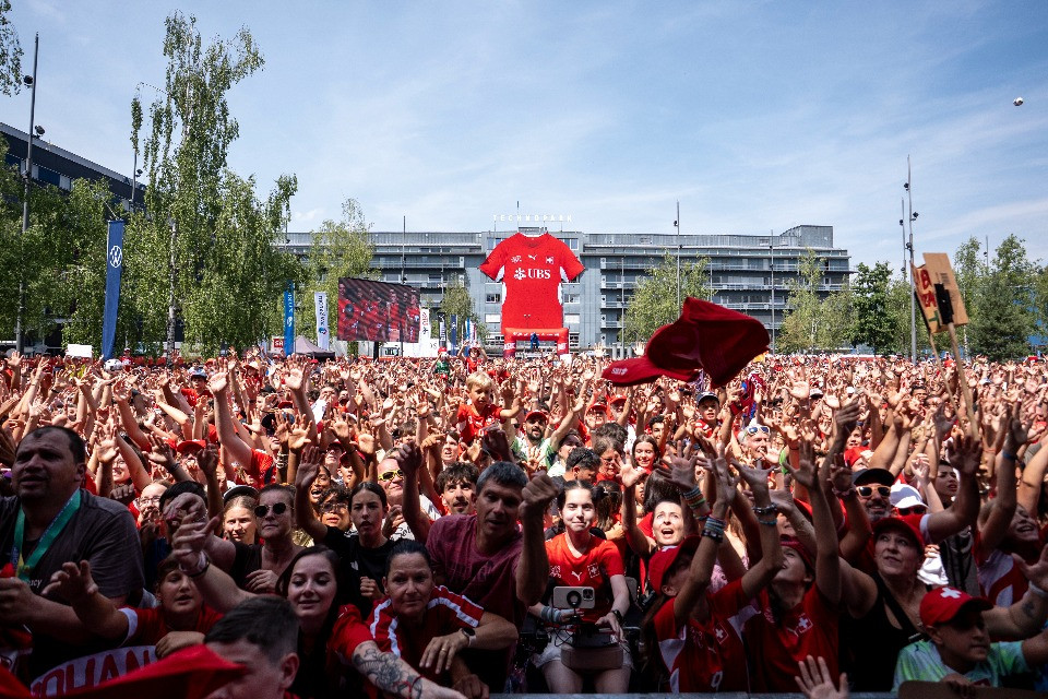 A Zurigo è festa grande per la Svizzera