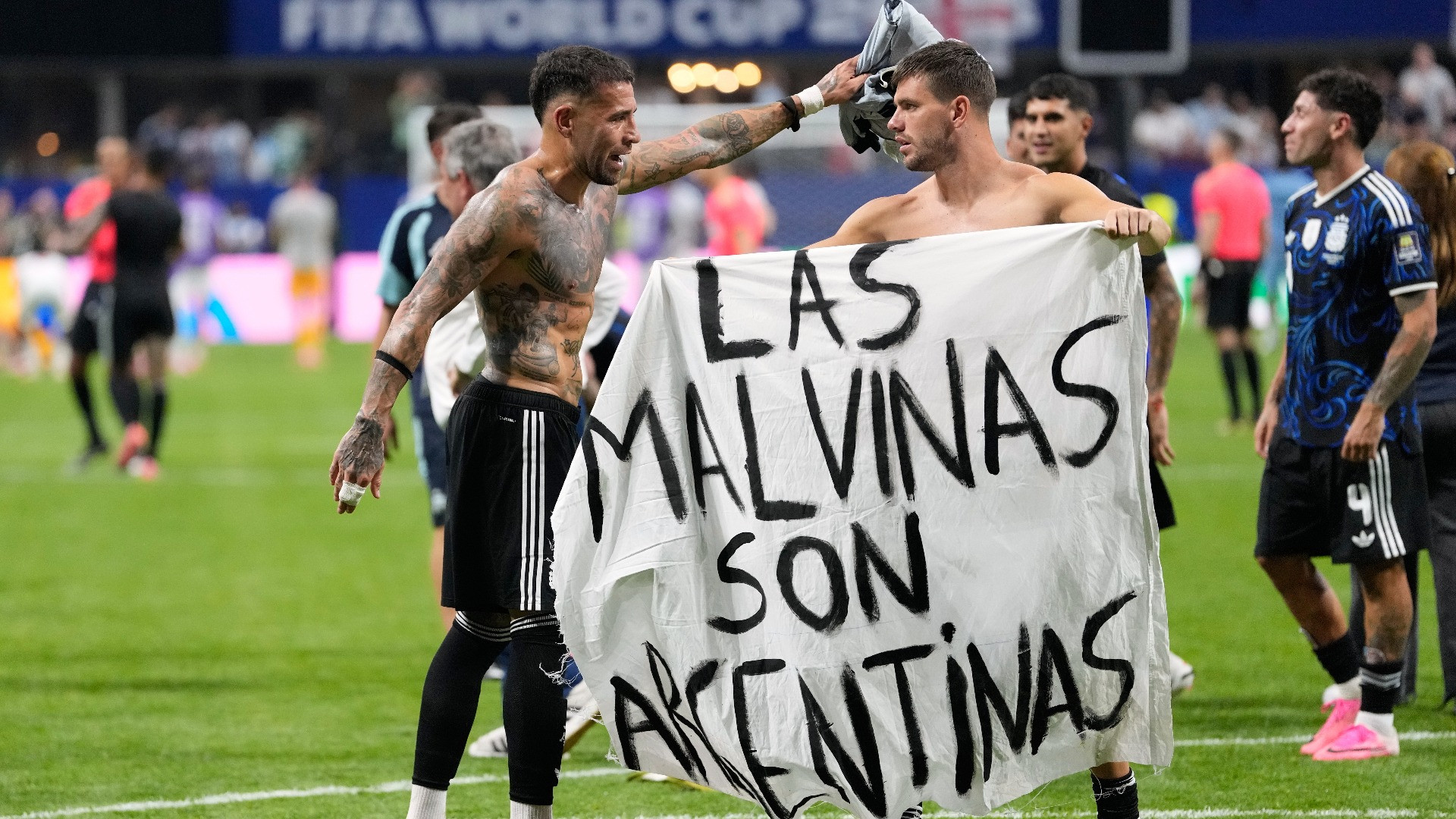 L'Albiceleste piega i Tre Leoni e riapre i simboli della rivalità: «Le Malvinas sono argentine»